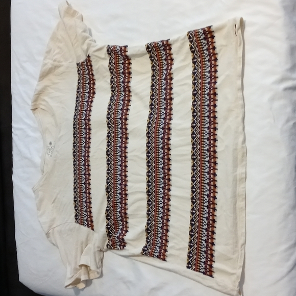 On The Byas mens Aztec look t shirt - Picture 1 of 6